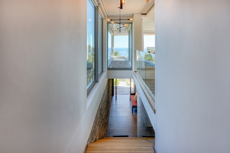 5 Bedroom Property for Sale in Camps Bay Western Cape